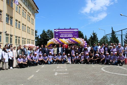 Tübitak 4006-A kapsamında Türk Telekom Ortaokulunda düzenlenen bilim fuarı etkinliğine katıldık