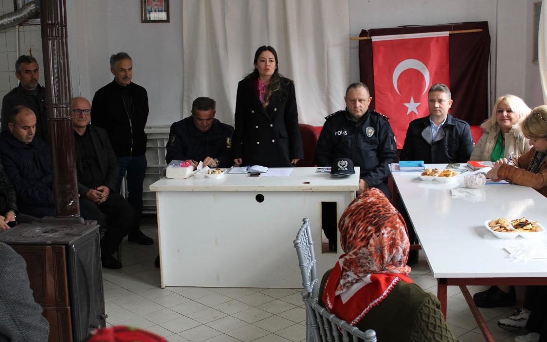 Arnavut Köyümüzde “Halk Günü” toplantısında hemşehrilerimizle bir araya geldik.