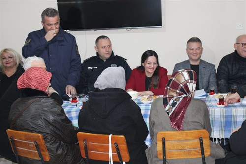 Kaşaltı Köyümüzde “Halk Günü” toplantısında hemşehrilerimizle bir araya geldik.